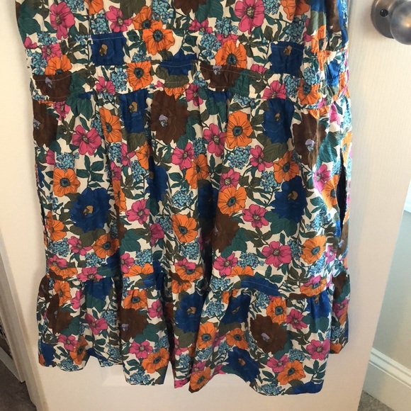 Anthropologie floral short puff sleeve, v neck, tiered dress, size XL - Picture 5 of 6